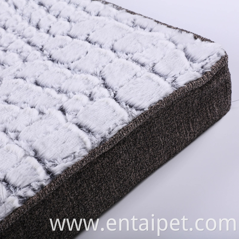 Polyester Material Pet Product Supply New Style Luxury Cat Bed Mat